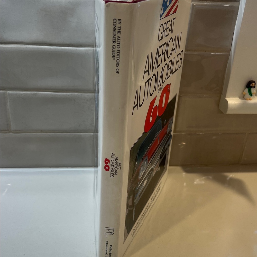 Great American Automobiles of the 60s Book Coffee Table - Picture 8 of 10